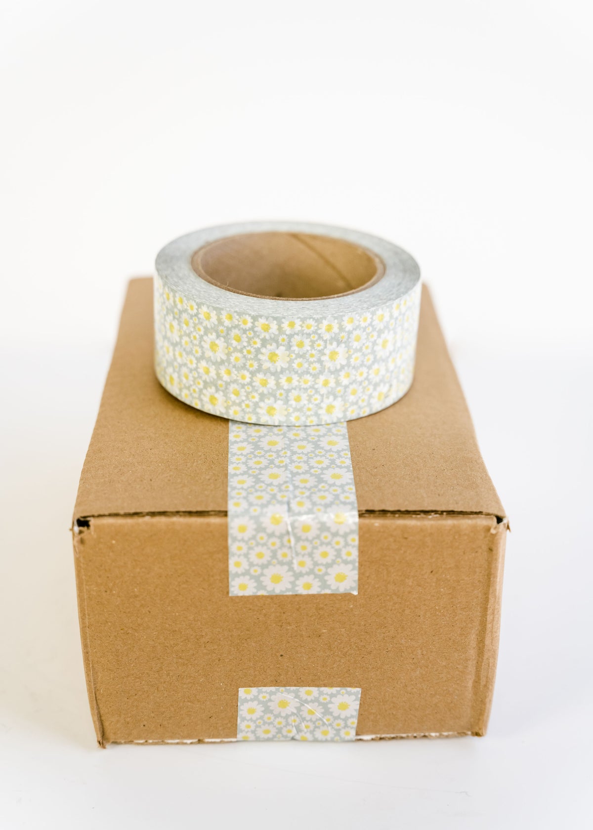 Daisy Floral Packaging Tape 2&quot;